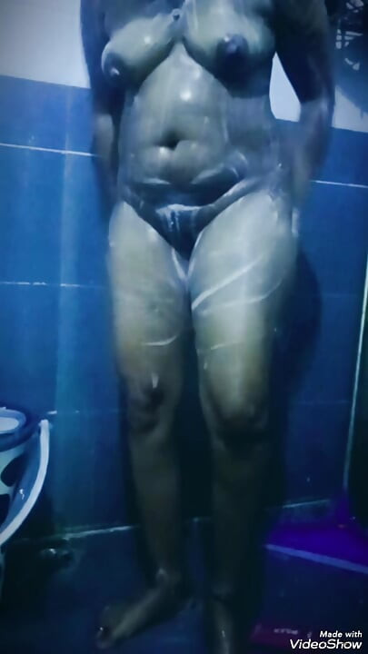 Barish ka Mausam hot Wife And Daxy
