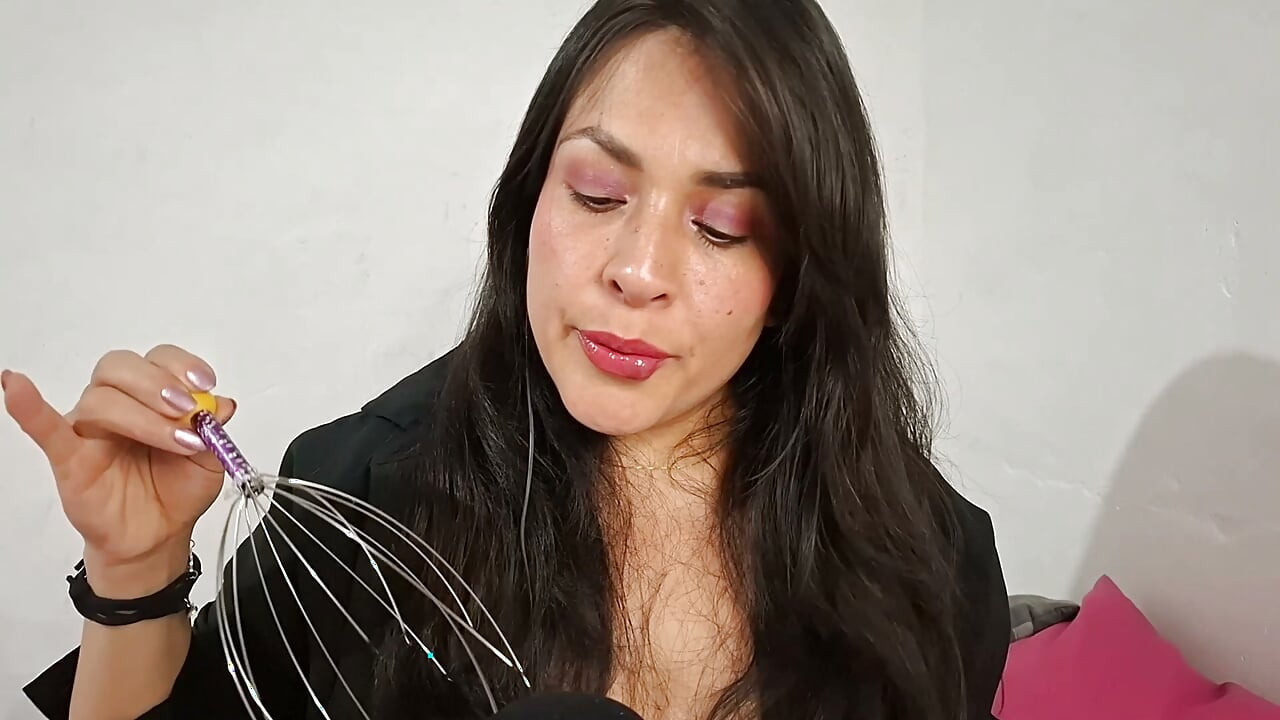 ASMR kraniemassage for at mærke kildren