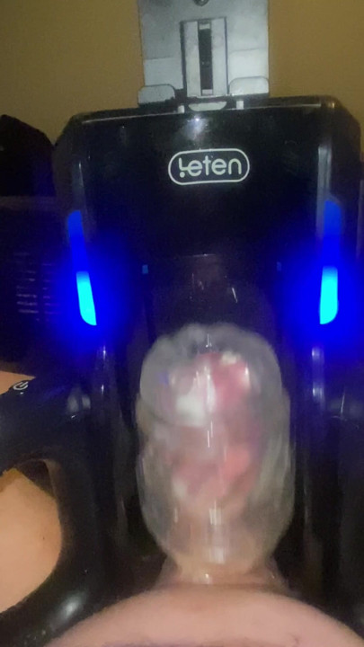 Long edging session leads to a big cumshot