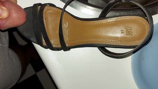 Cumming heels of hot milf before wearing cumshot