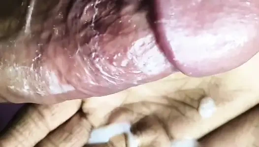 Indische hausfrau mit dickem arsch braucht schwanz jede nacht (6 mal kommen?