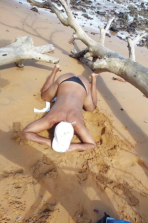 Ladysilva on the beach in panties with her hot ass