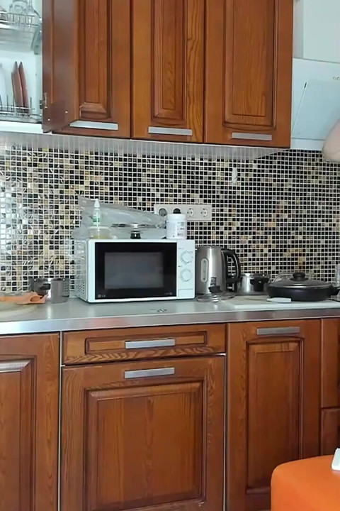Um colega de classe está chupando minha terceira perna!