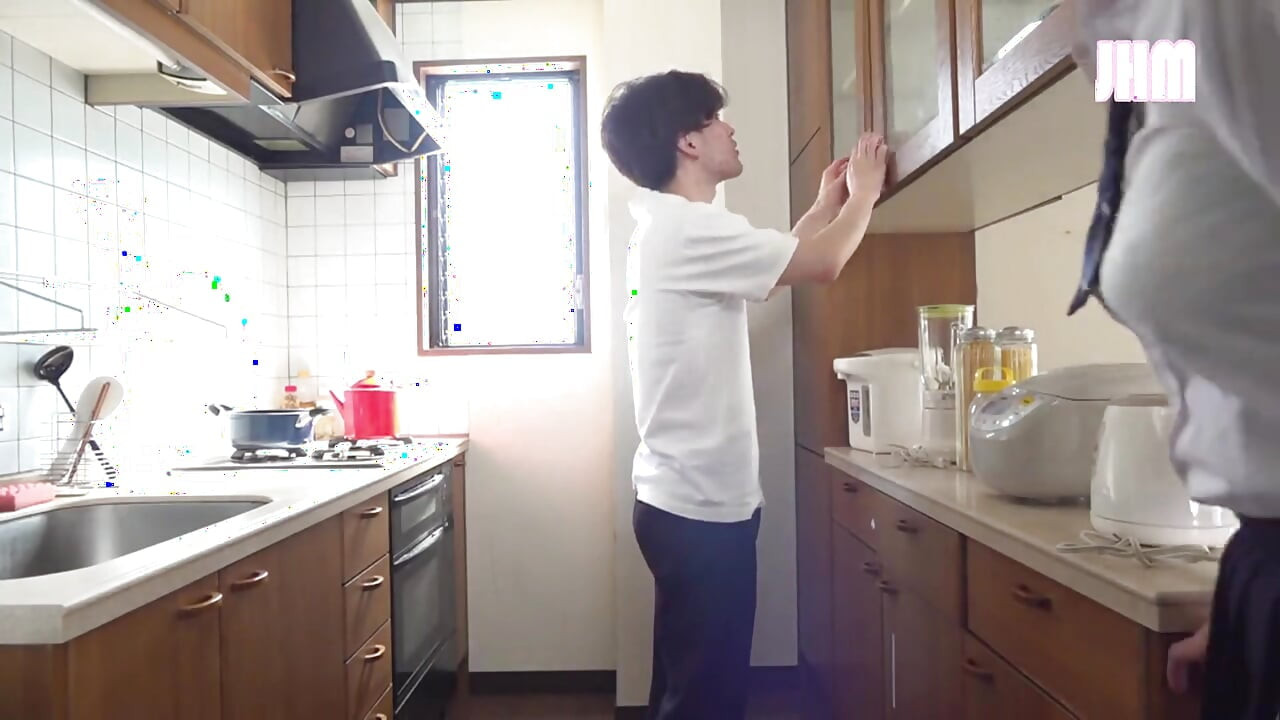 감사한 유혹. 그녀의 부드러운 곡선은 단순한 모습 이상의 것을 초대했습니다. - 에피소드 3