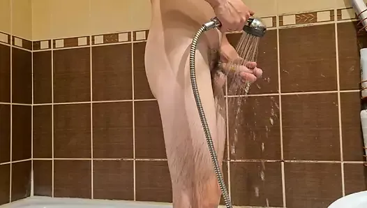 終了時にお風呂でおしっこをするソロシャワー-私の裸の体を見ながら射精できますか？ 4k