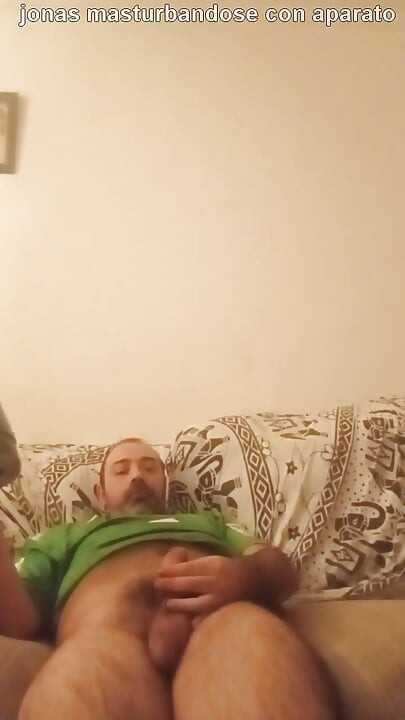 Jonas Masturbating with Bribrador