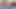 セクシーな女が巨大なペニスが剃った秘部を突き刺す中、快感に喘ぐ