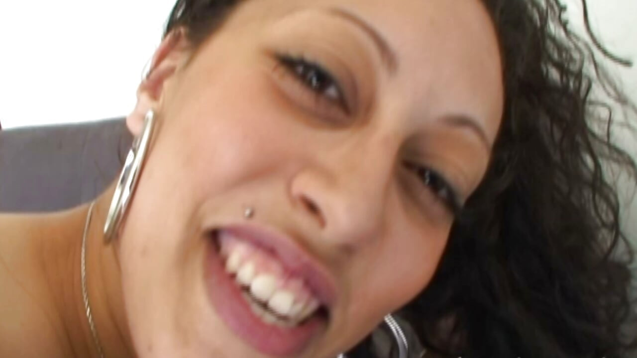 The Arab Woman Is Getting Fucked by a Big White Cock