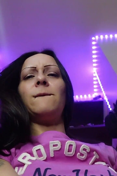 Vezana kažnjena na mom podu