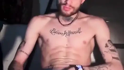 Orgazm bağımlısı