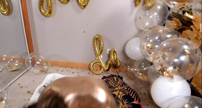 Cam Girls - Cute birthday girl in gold body paint