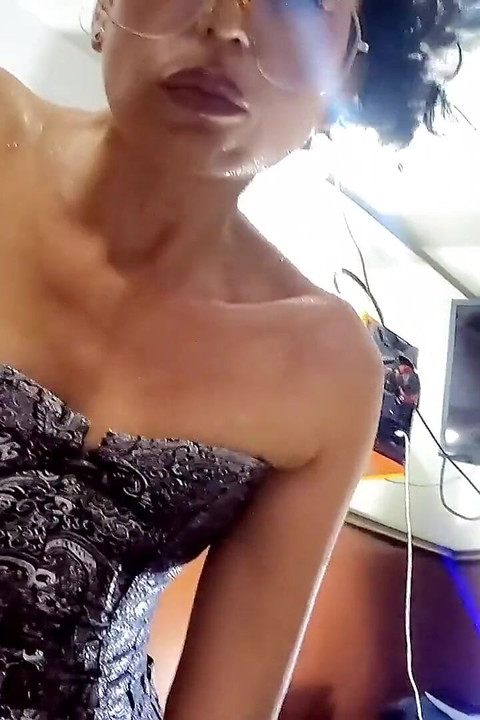 Un mari soumis se fait sucer le cul avant de baiser, pegging hardcore n° 22, complet