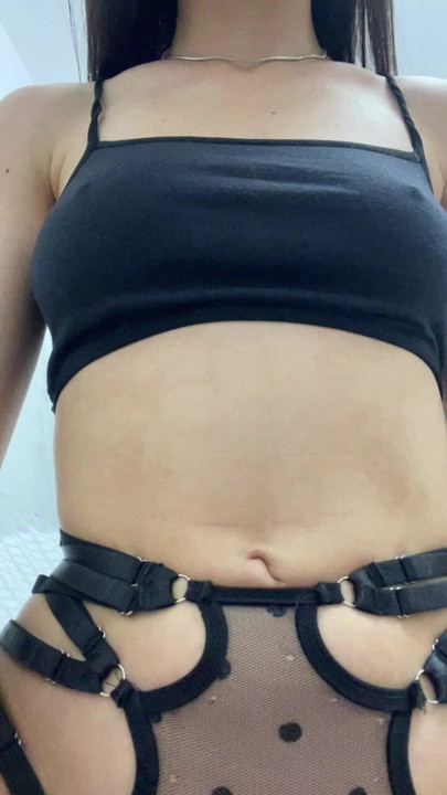 Filthy Stripper Teen Bitch showing her TITS and ASS on CAMERA for her FANS with BRA TEASE ( OF LEAKED)