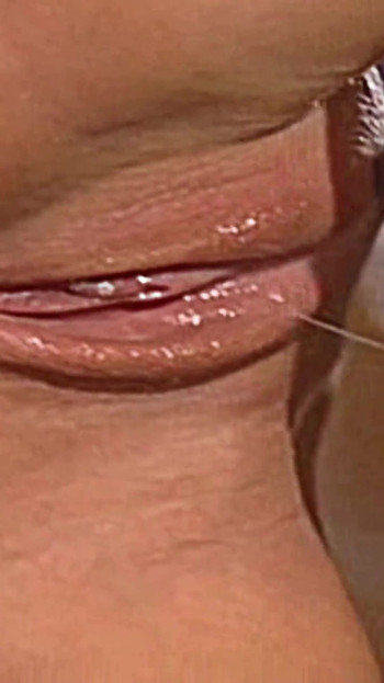 Cuckold di bilik mandi: Isteri George melangkah lebih jauh