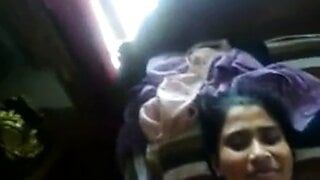 Bangladeszu bhabhi uzyskiwanie fucked przez swojego kochanka