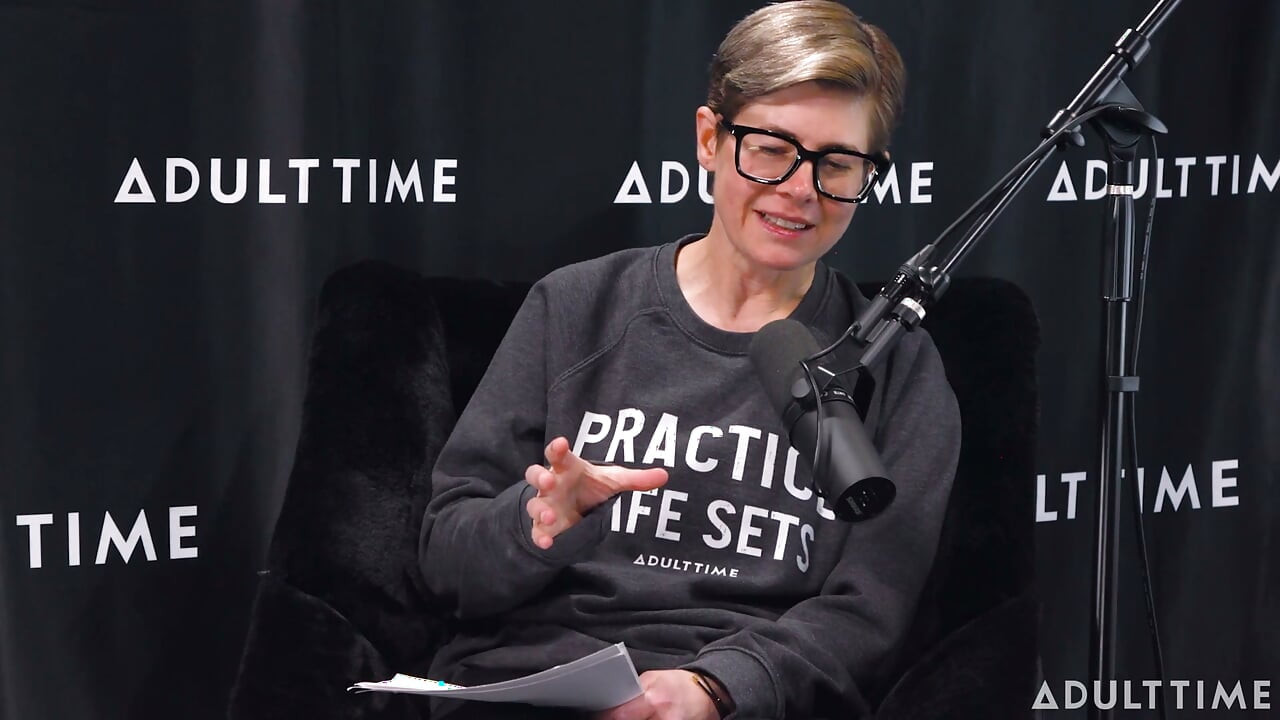 Lulu Chu & Octavia Red Good Literotica, Gooning & Escaping Camp Conversion | the Adult Time Podcast