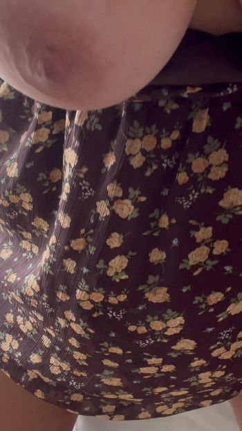 Arahan melancap yang sangat panas daripada pelancong di bilik hotel | Klip 1