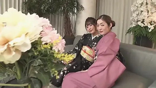 Reuni Harem 3p Terbalik Dengan Teman Sekelasnya Yang Berkedut Kimono Rion Dan Ryu Enami