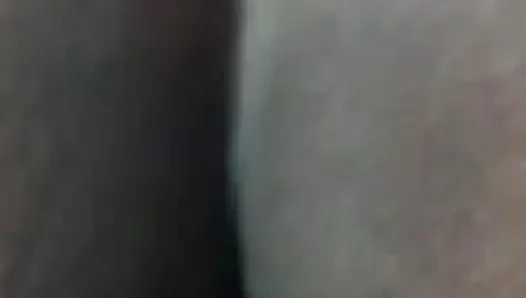 Kakak ipar bangun tengah malam, mengerang keras banyak menikmati seks tengah malam dengan