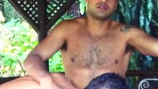 Reinigung von schwulen Brasilianern Schwanzlutschen