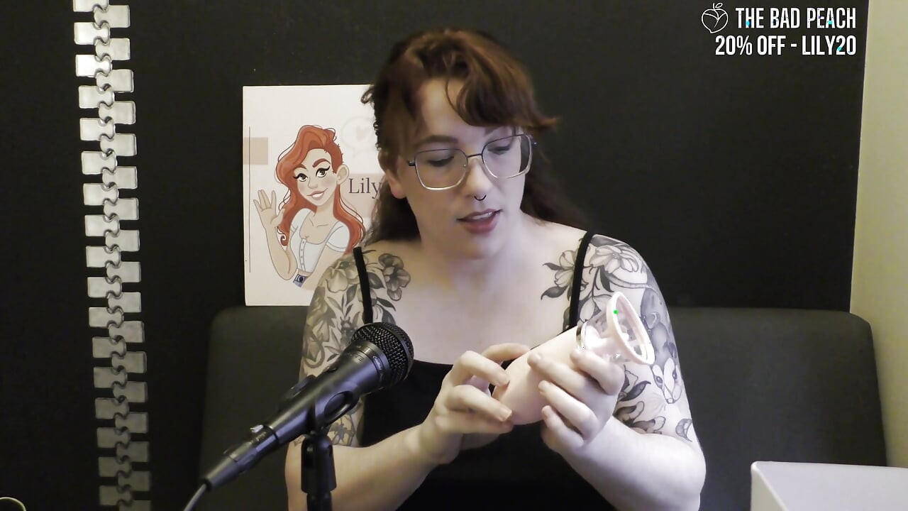 Nsfw revisión del vibrador lamiendo miel pistil del durazno malo