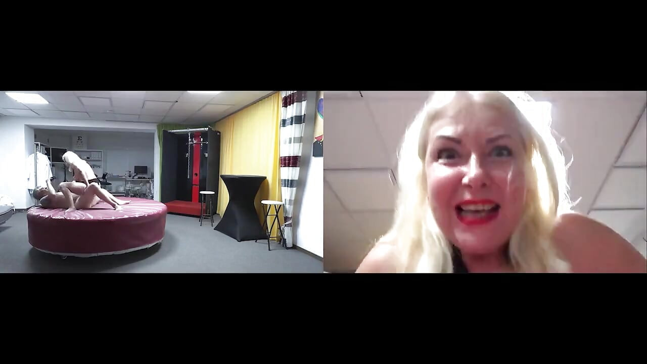 Зріла кицька — Джулія