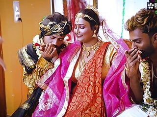 Desi queen bbw sucharita completo cuarteto swayambar hardcore erotic night group sex gangbang full movie (hindi audio)