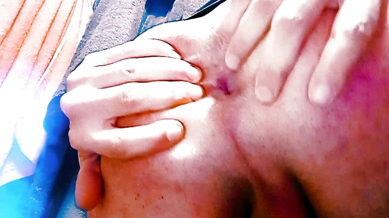 The Little Bottle And The Fingers In My Juicy Hole