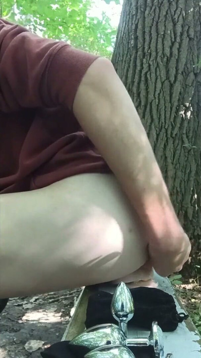 Gryiia in forest | Clip 2
