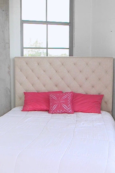 Bang Teens - dois clitóris e um pau