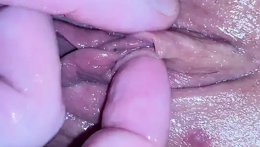 Gianna squirtet non-stop