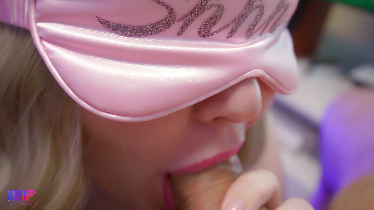꼴리게 따먹히는 꼴리게 젖탱이