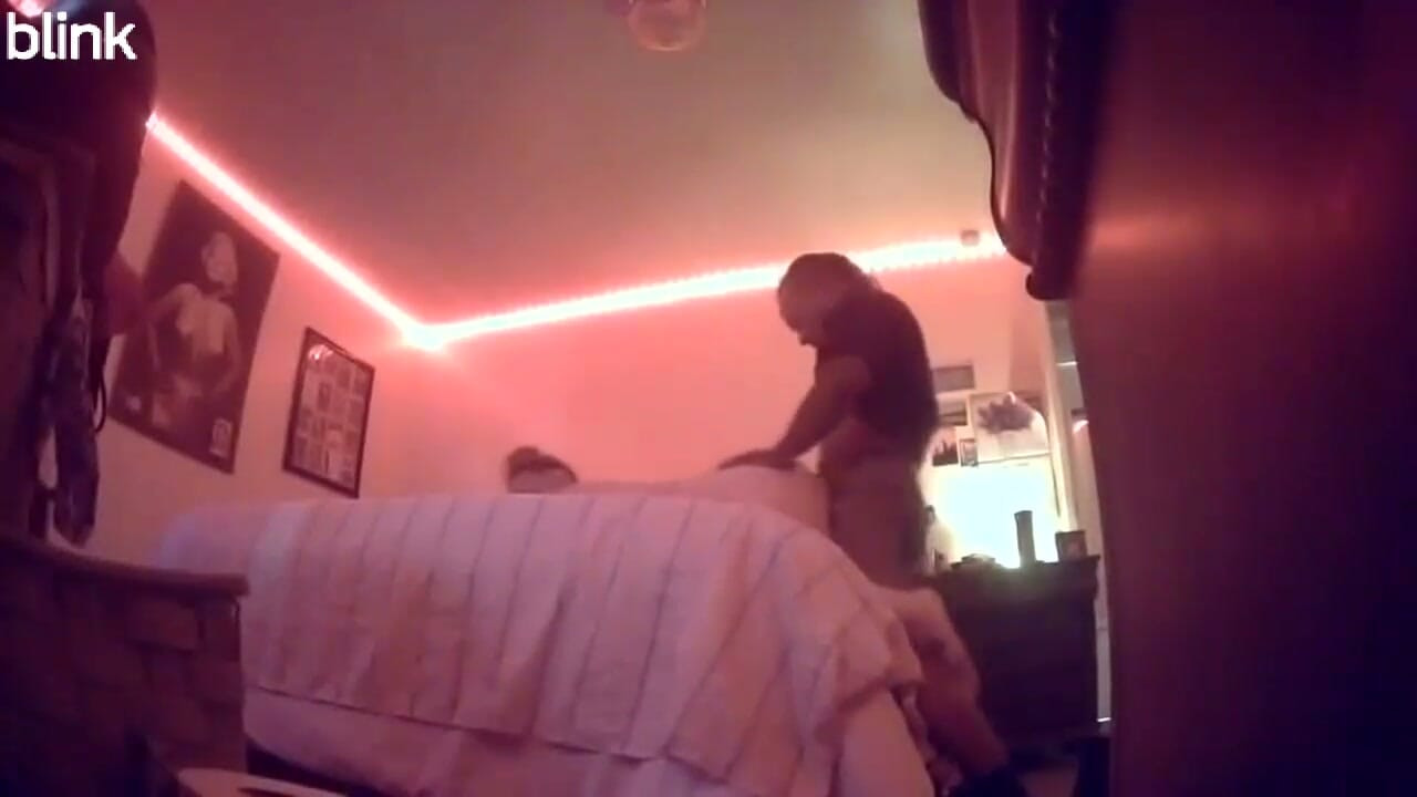 PAWG-naboen og jeg, første video