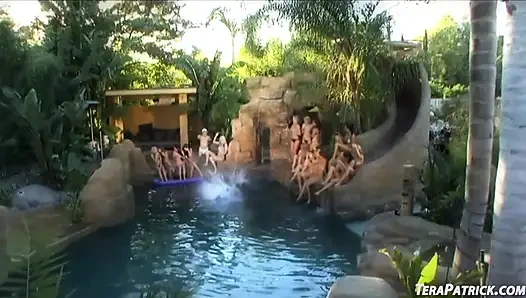 Charmane Star лесбиянка лизает киску с Mya Luanne