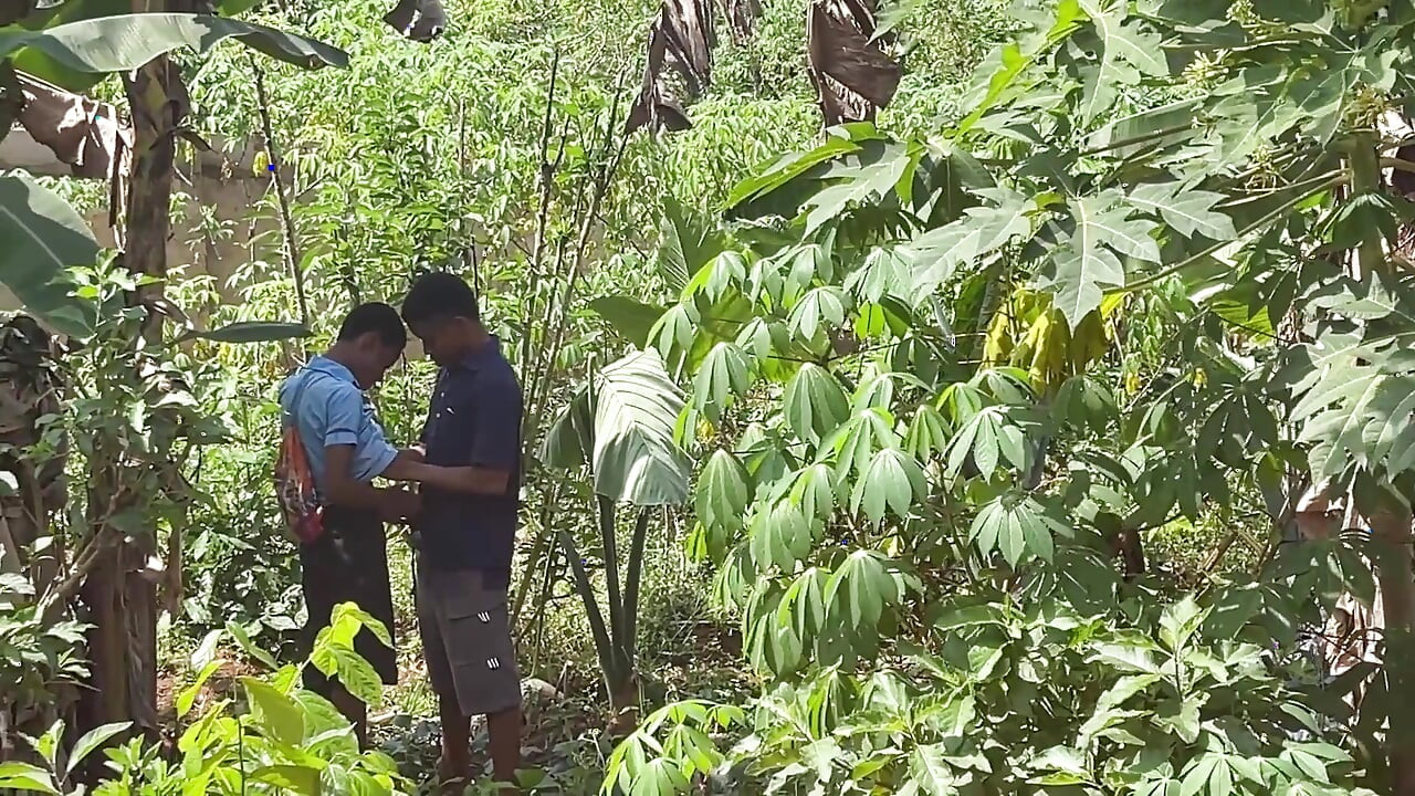 Be Quick so No One Will Catch Us (behind the Scenes)