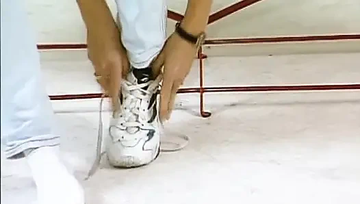 Almanya'dan bu amatör kız oyuncu seçmelerinde vücudunu göstermeyi seviyor