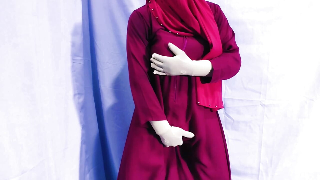 Pakistani hijabi Muslim woman Choti
