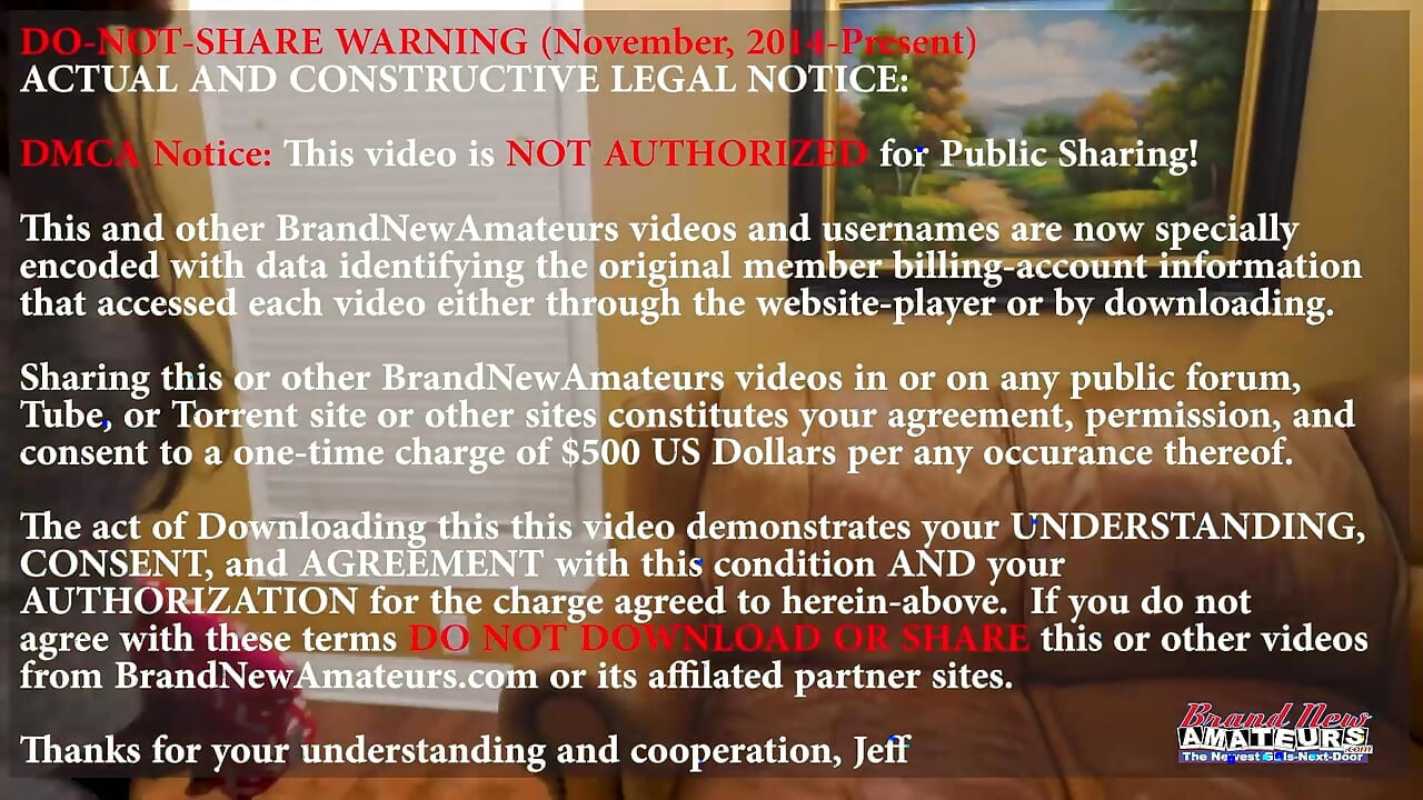 Грудастая брюнетка Эллиот глубоко заглатывает хуй и шпилится раком!