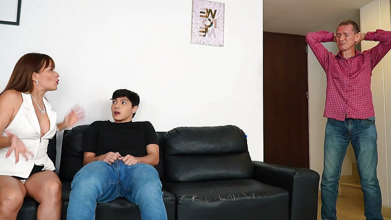 PART 1: AFTER MY BOSS FUCKS MY COWORKERS SHE COMES TO MY ROOM TO FUCK ME AFTER SEEING MY HUGE COCK.