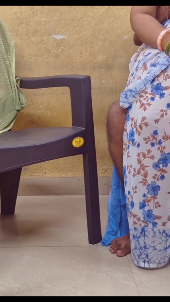 Moment puissant de « "Belle-mère ko vidéo sexy En POV, Dikha Kar Chhoda beau-fils ne »