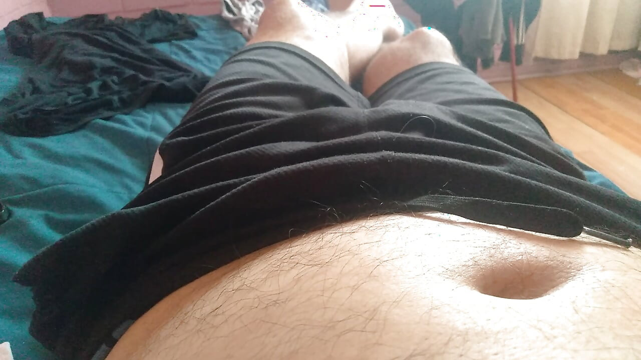 Penisul se simte foarte tare când este stimulat