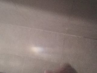 Masturberen onder de douche, zwarte pik, Sri Lankaanse jongen