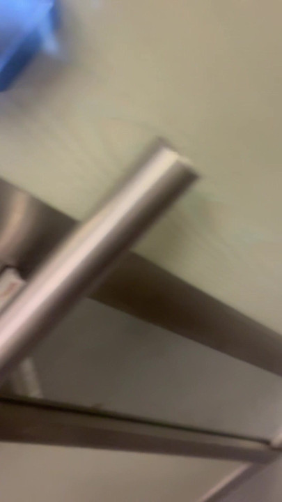 I quickly dildo myself in my elevator