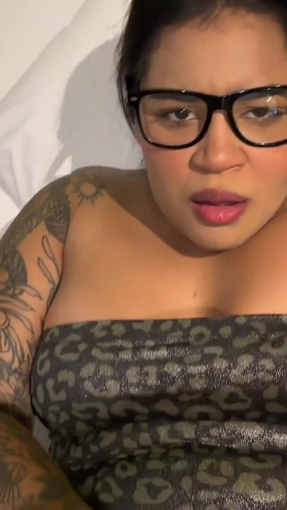 My friend's girlfriend | Clip 2