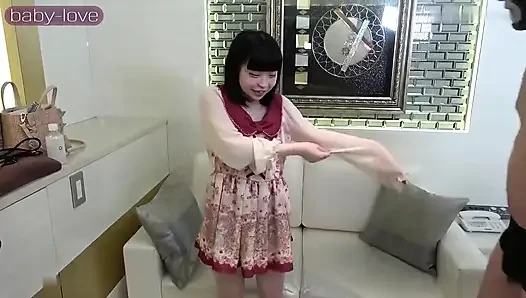 Momen pertama cewek sange ini dientot habis-habisan sama pacarnya - pov
