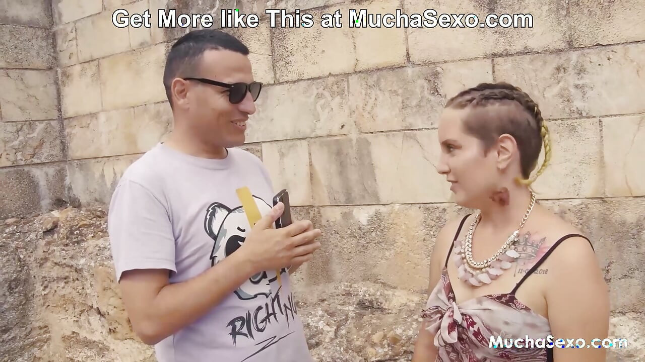 Latina MILF Tourist Gets Hardcore Anal Fucked Outdoors at MuchaSexo