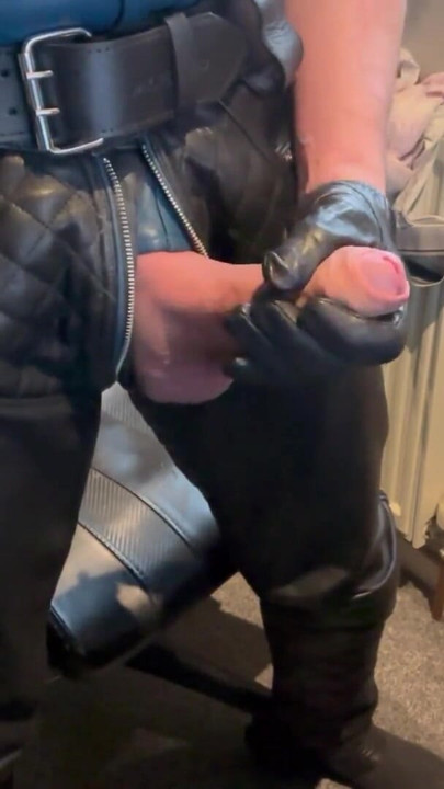 Leather gloved daddy stoking watching porn | Clip 1