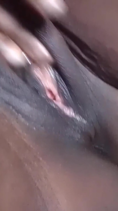 Pissing Outdoors Dirtytalk Rubbing Fingering My Shaved Black Pink Pussy