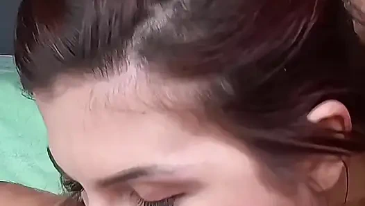 Возбужденный и шаловливый грубый секс - рыжая латина готова к хардкорному траху раком и минету в видео от первого лица