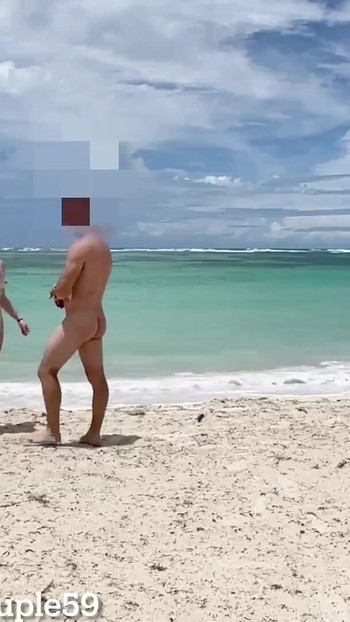 Detik yang tidak dapat dilupakan dari "Isteri berkongsi di pantai bogel semasa suami merakam, perempuan jalang remaja dikongkek oleh seorang lelaki rawak pada a"